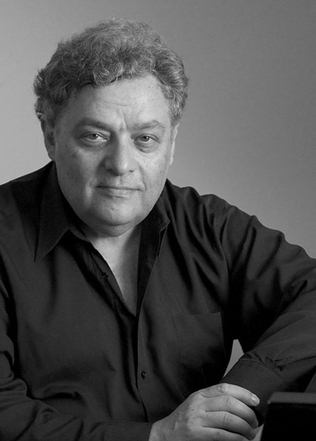 Retrato de Alexander Pescanov, concertista de piano y renombrado pedagogo ucraniano-estadounidense